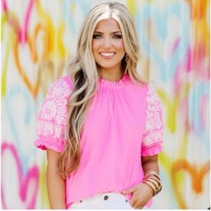 NWT THML BUBBLEGUM PINK WHITE EMBROIDERY POPLIN SLEEVE TOP SZ S